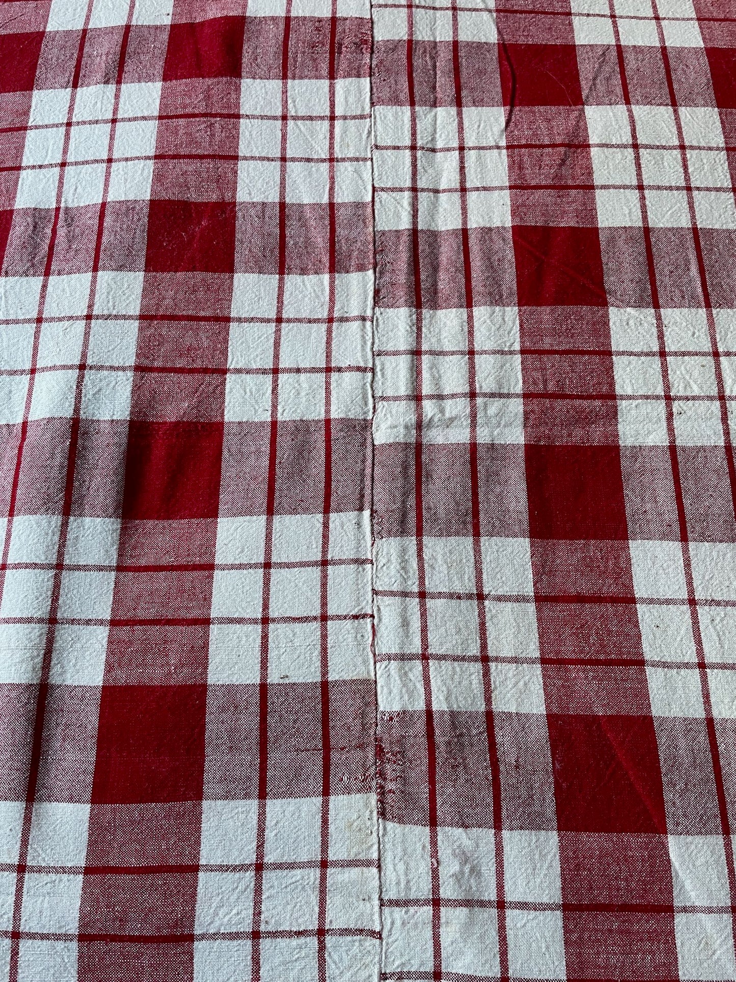 
                  
                    antique french alsace kelsch red check bedcover linen cotton fabric sewing project cushions
                  
                