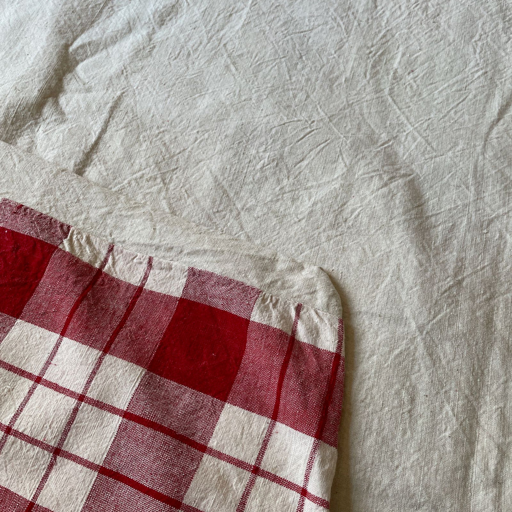 
                  
                    antique french alsace kelsch red check bedcover linen cotton fabric sewing project cushions
                  
                