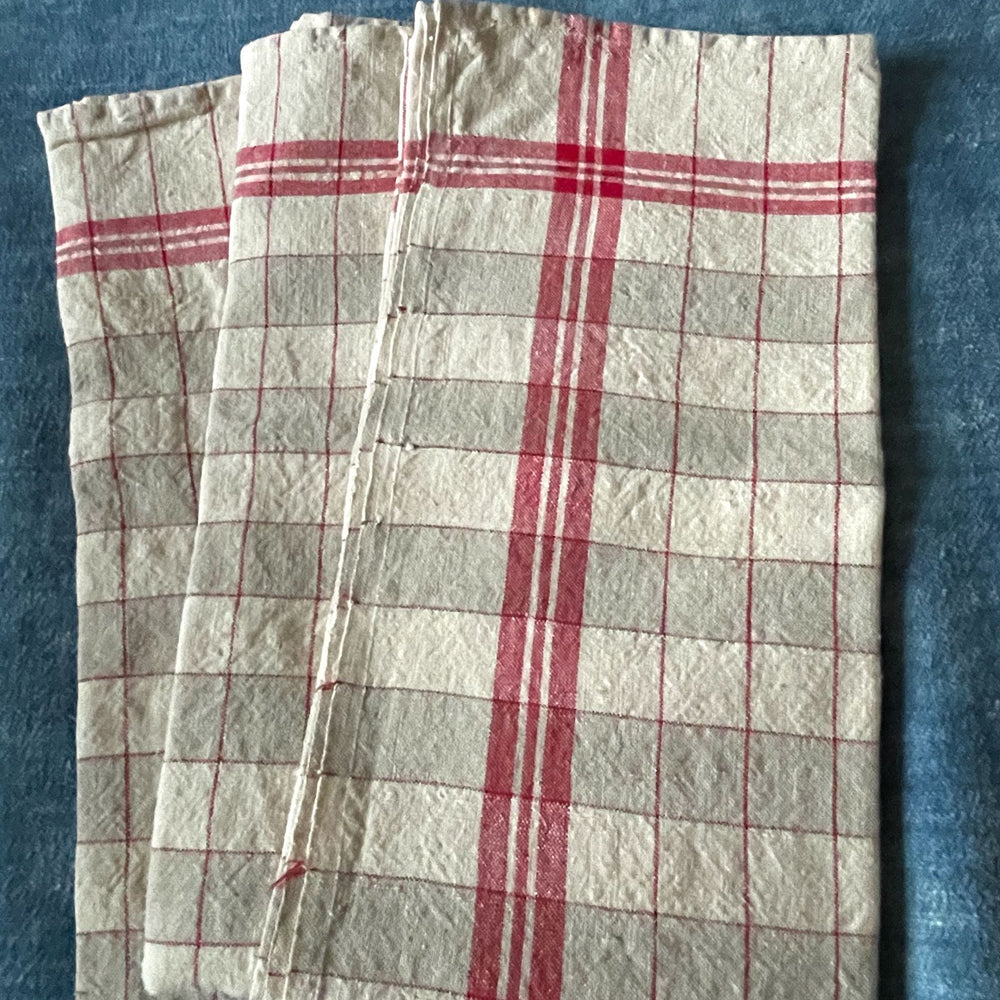 red check linen table napkins serviettes red beige cream vintage french linen rustic farmhouse style