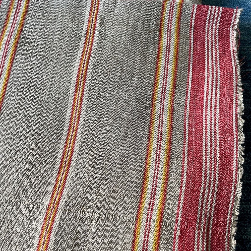 
                  
                    beige red yellow orange stripe twill linen toile de matelas upholstery fabric cushion material
                  
                