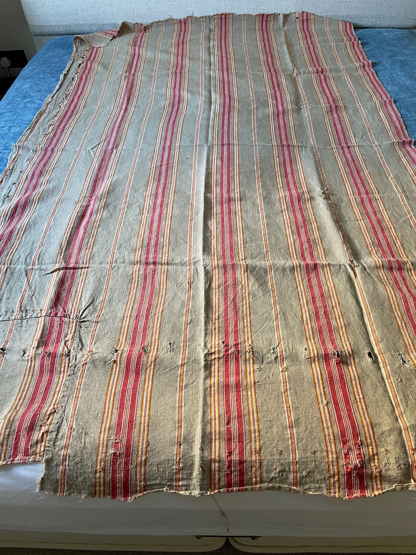 
                  
                    beige red yellow orange stripe twill linen toile de matelas upholstery fabric cushion material
                  
                