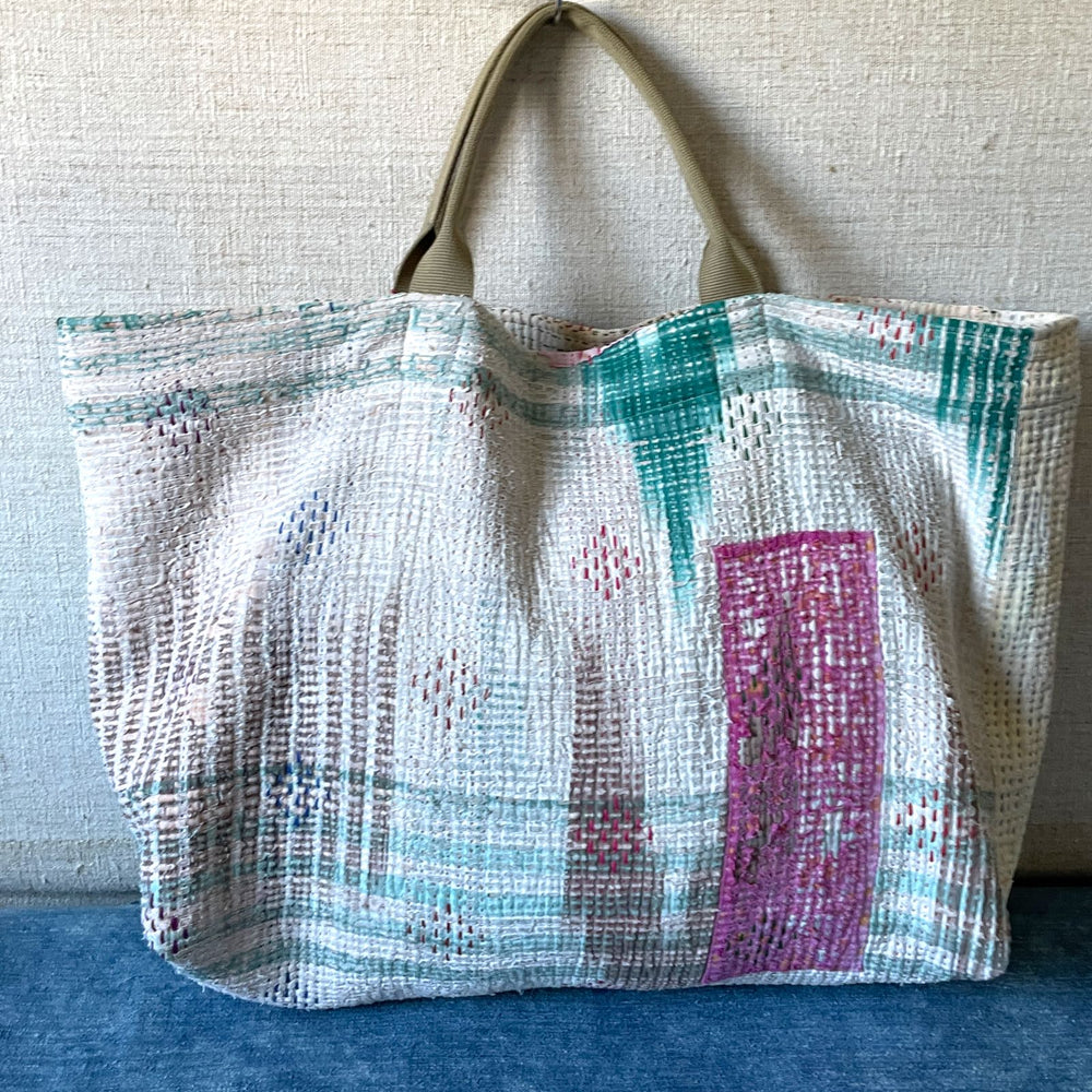 
                  
                    kantha quilt bag large tote weekend market shopper white green cotton handmade unique
                  
                