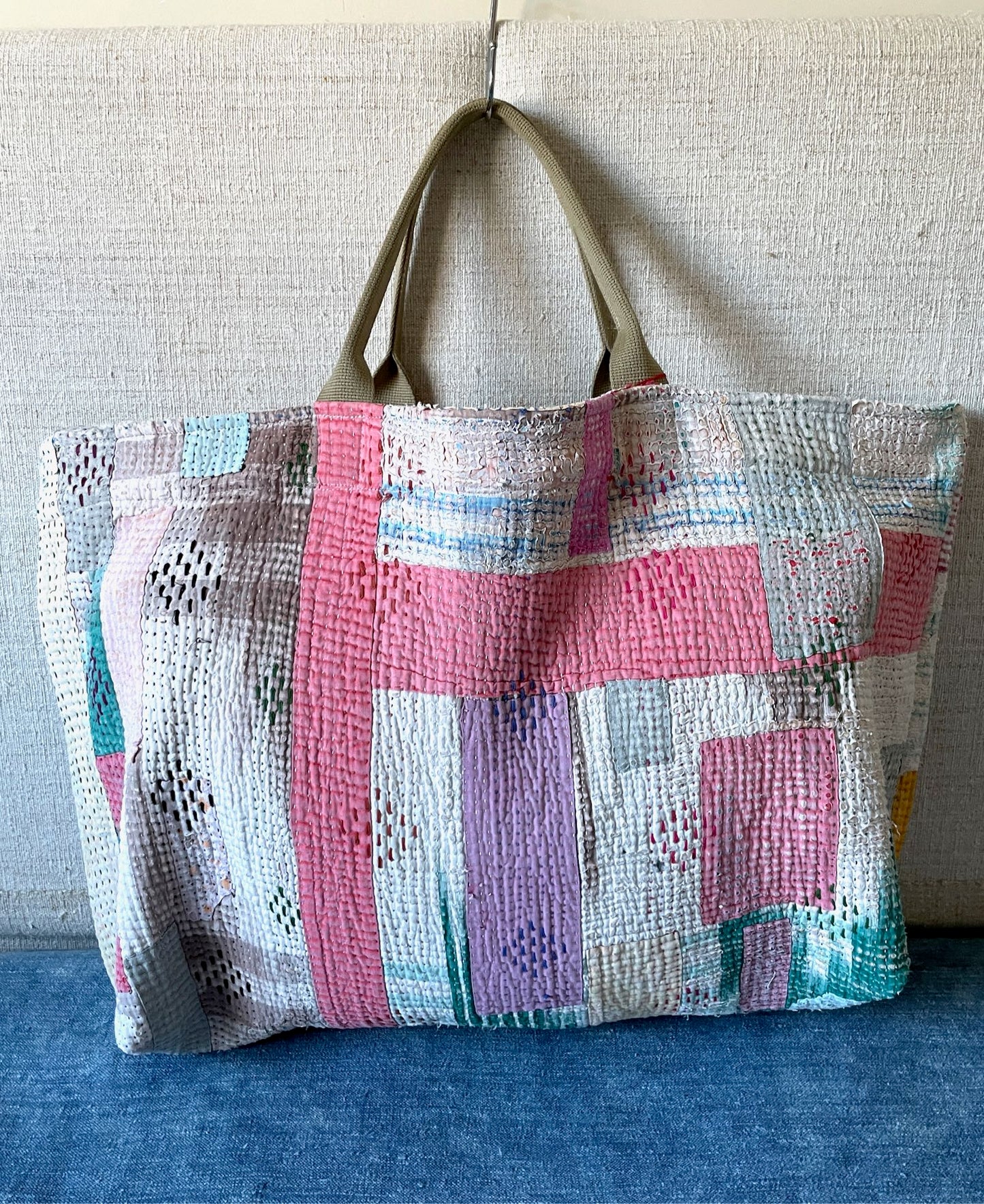 
                  
                    large weekend tote shopper beach bag patchwork kantha bag handmade pink white blue
                  
                