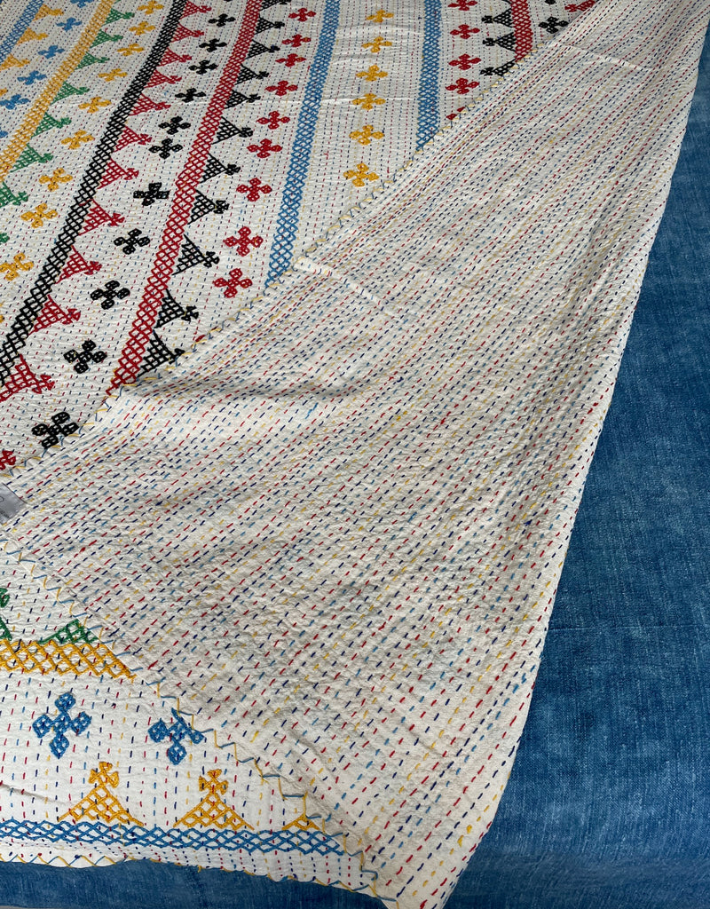 embroidered ralli kantha quilt hand stitched geometric pattern single washable cotton bedspread