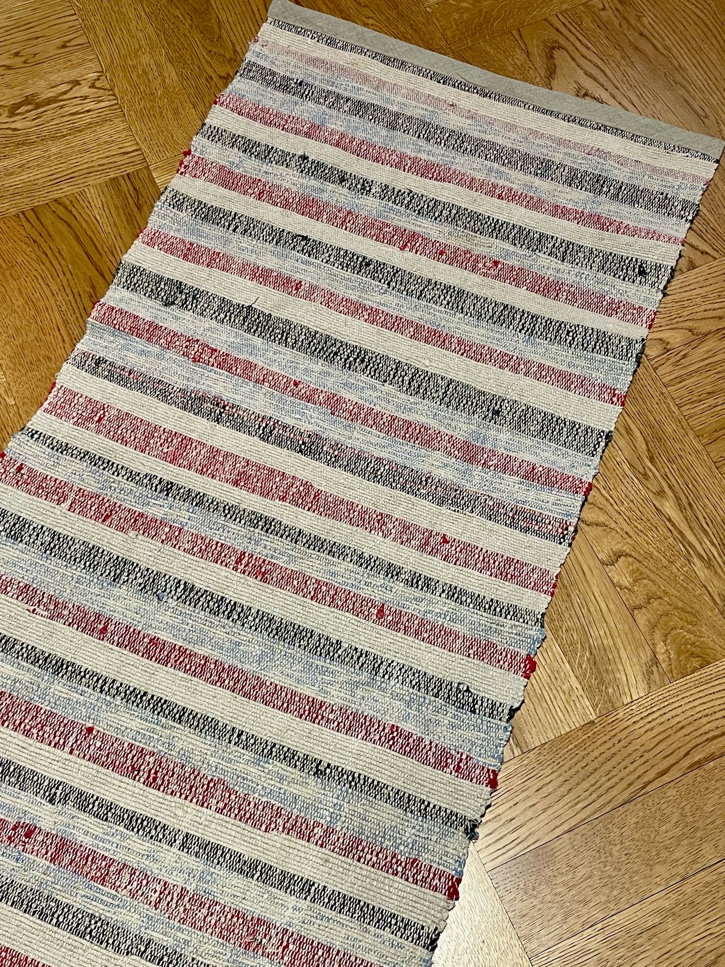 
                  
                    striped hall runner rag rug hall floor carpet bath mat kitchen mat blue red pink grey  washable
                  
                