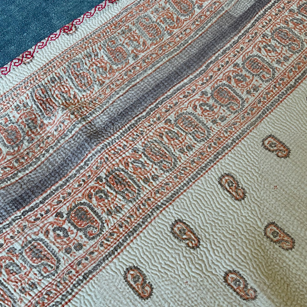 
                  
                    kantha quilt bedspread sofa throw light small paisley boteh coral lilac white washable pretty
                  
                