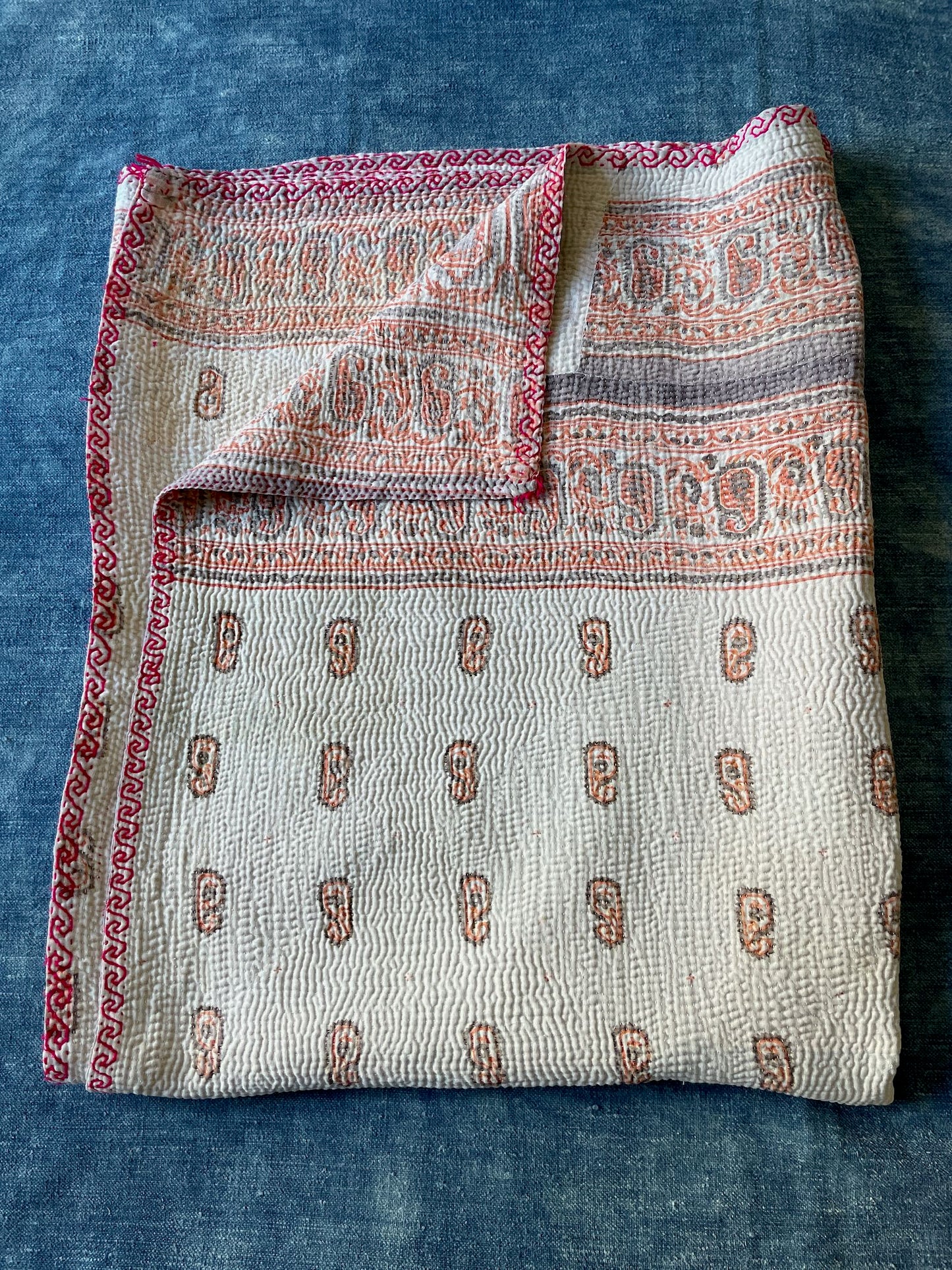 
                  
                    kantha quilt bedspread sofa throw light small paisley boteh coral lilac white washable pretty
                  
                