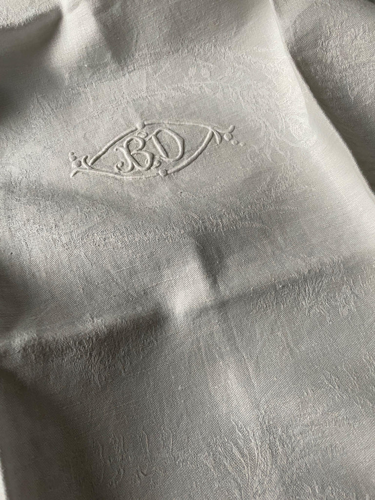 set of 8 antique french linen table napkins monogrammed BD excellent condition damask serviettes