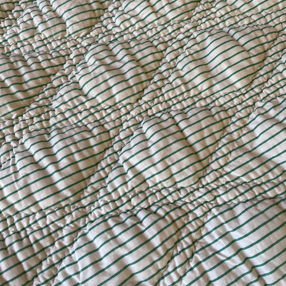 
                  
                    antique french quilt large pique king size green white stripe warm comforter bedspread duvet 
                  
                