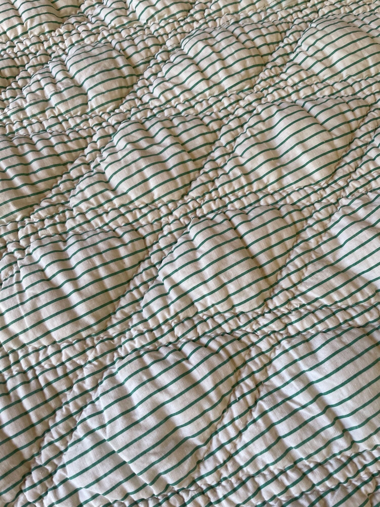 
                  
                    antique french quilt large pique king size green white stripe warm comforter bedspread duvet 
                  
                