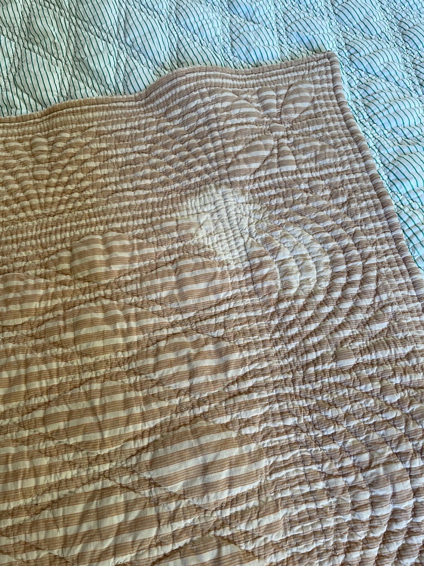 
                  
                    antique french quilt large pique king size green white stripe warm comforter bedspread duvet 
                  
                