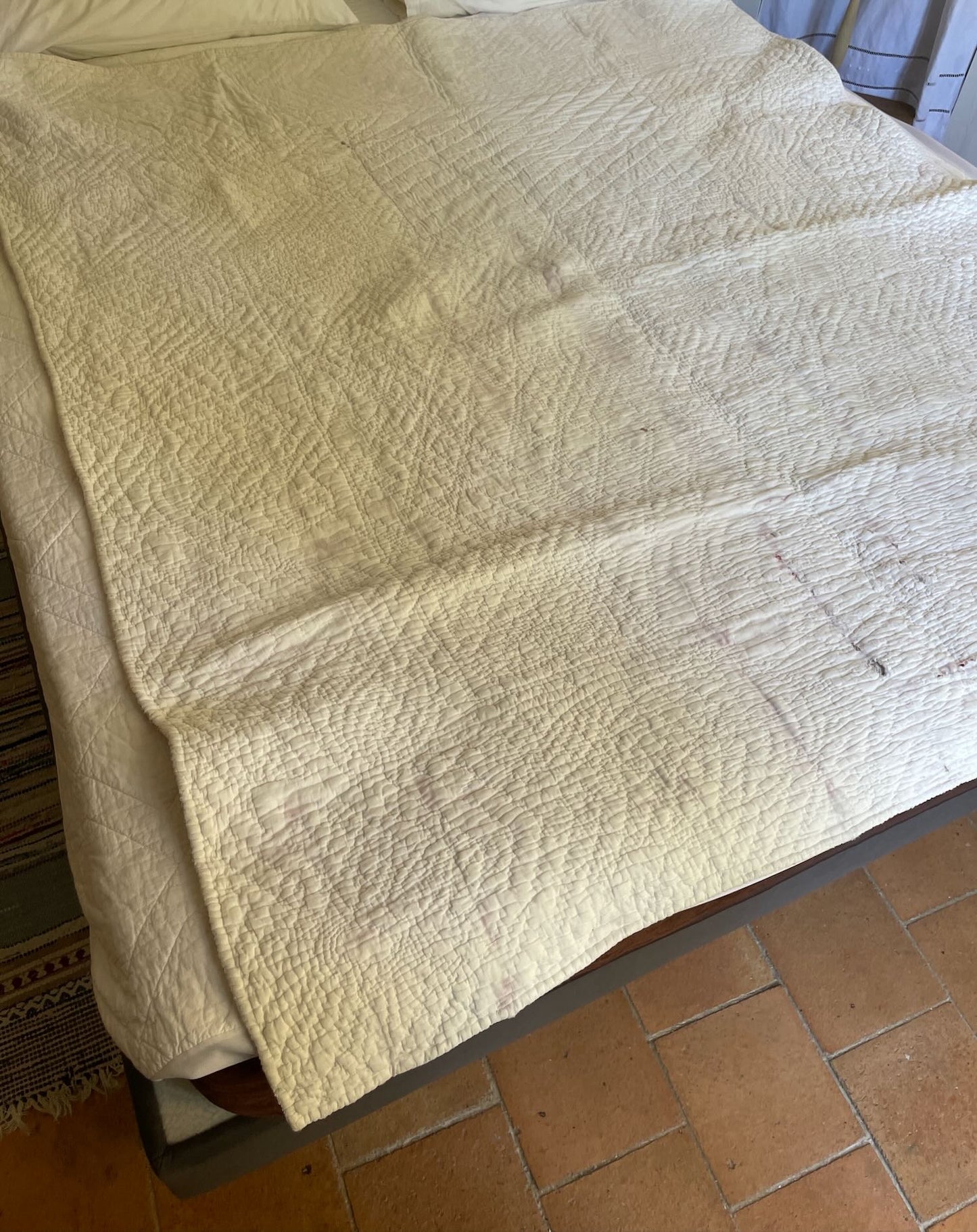 
                  
                    antique french quilt toile de jouy small pique cotton floral pretty white orange red bedcover double
                  
                