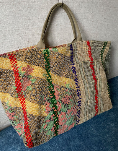 colourful patterned kantha beach bag shopping tote large roomy travel bag lightweight handmade