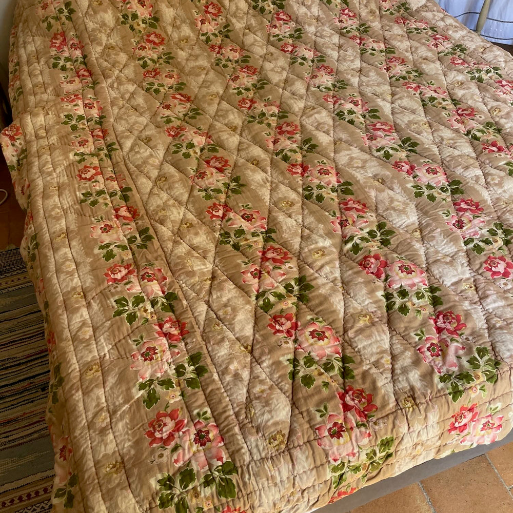 pink rose quilt antique vintage french whole cloth comforter warm double cosy bedcover 