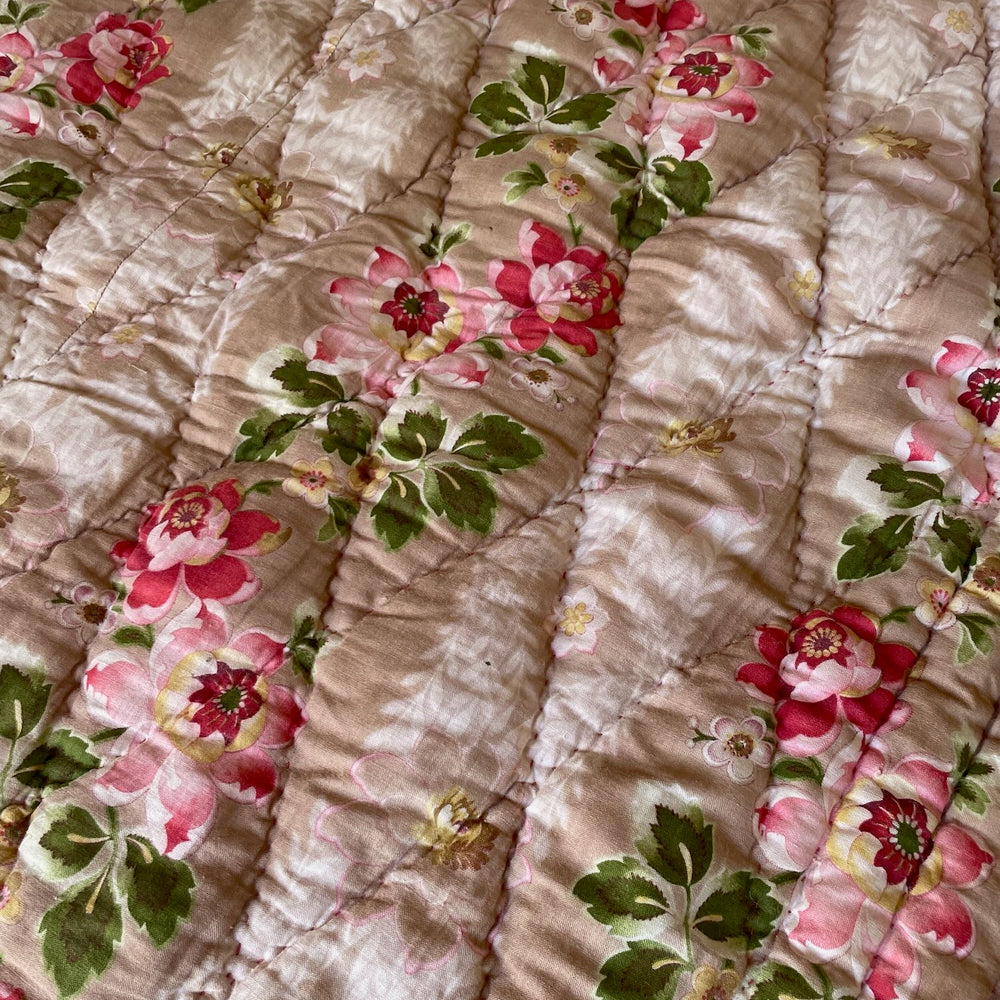 pink rose quilt antique vintage french whole cloth comforter warm double cosy bedcover 
