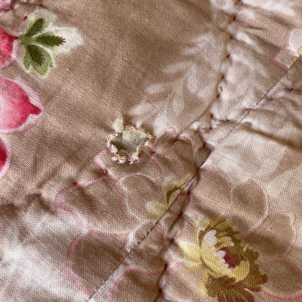 
                  
                    pink rose quilt antique vintage french whole cloth comforter warm double cosy bedcover 
                  
                