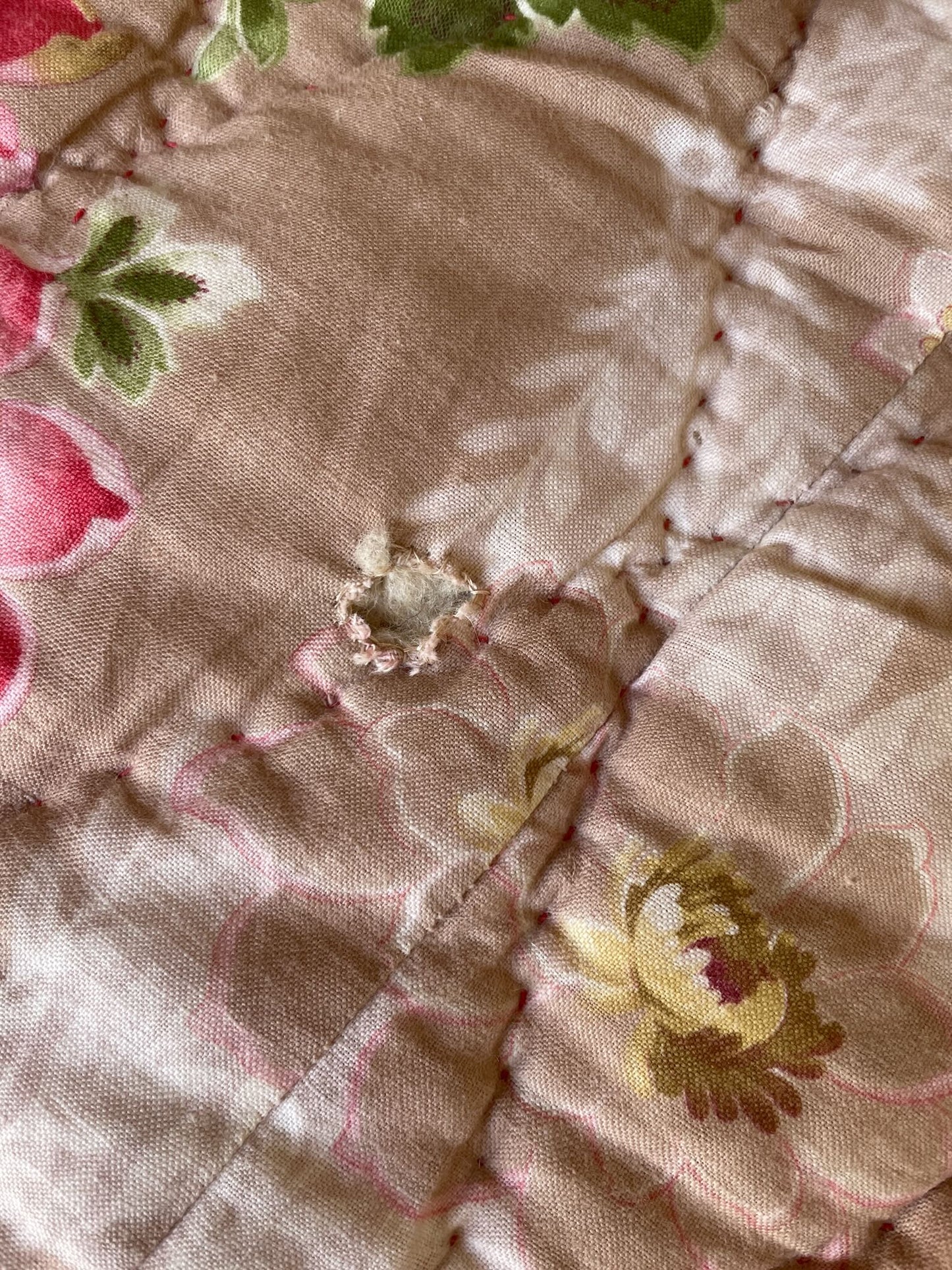 
                  
                    pink rose quilt antique vintage french whole cloth comforter warm double cosy bedcover 
                  
                