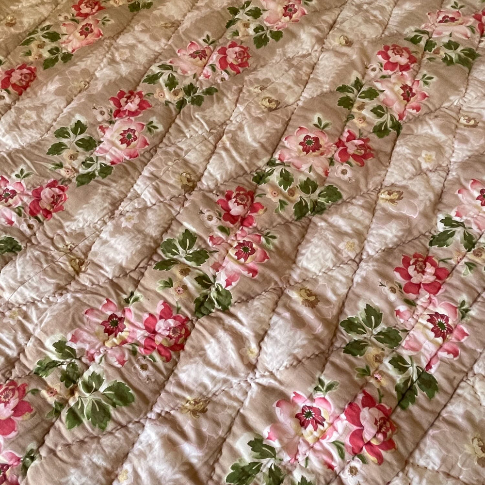 
                  
                    pink rose quilt antique vintage french whole cloth comforter warm double cosy bedcover 
                  
                
