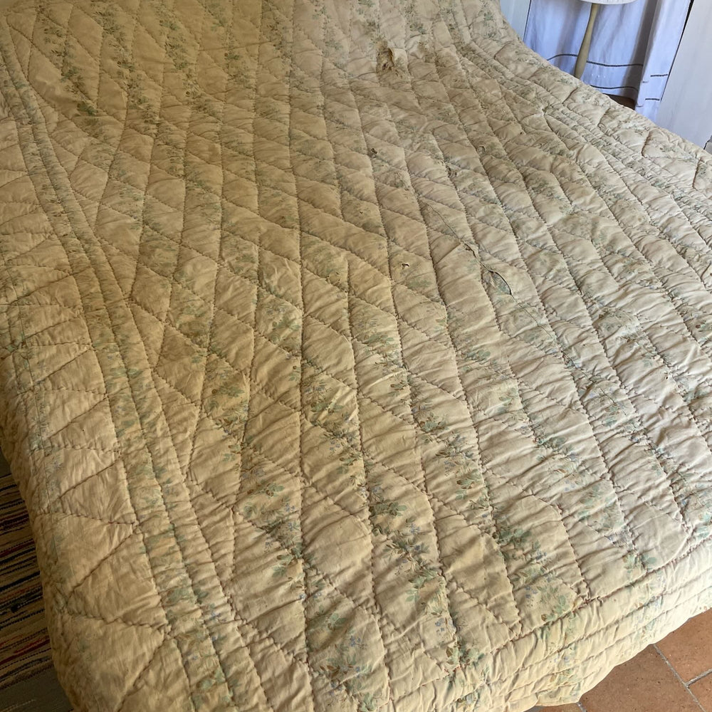 
                  
                    pink rose quilt antique vintage french whole cloth comforter warm double cosy bedcover 
                  
                