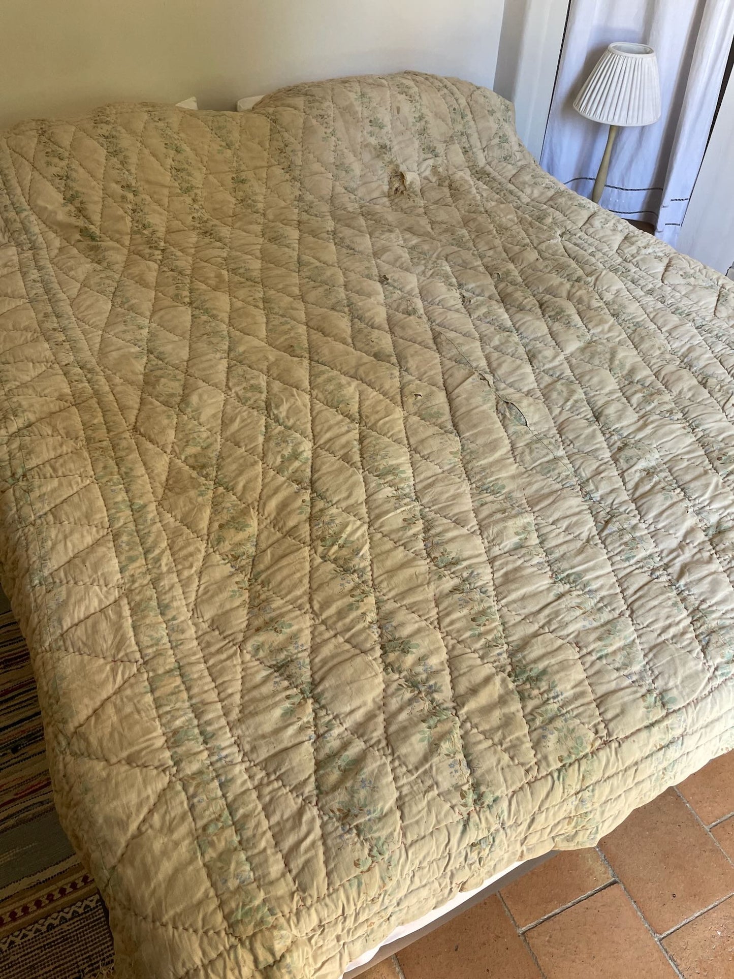 
                  
                    pink rose quilt antique vintage french whole cloth comforter warm double cosy bedcover 
                  
                