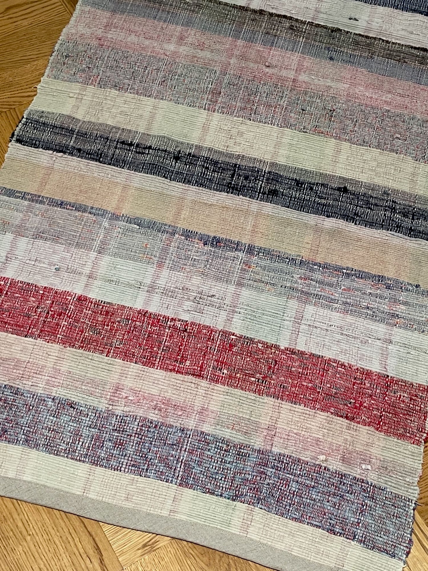 
                  
                    small rag rug cotton mat grey pink striped vintage bath mat hall carpet machine washable
                  
                