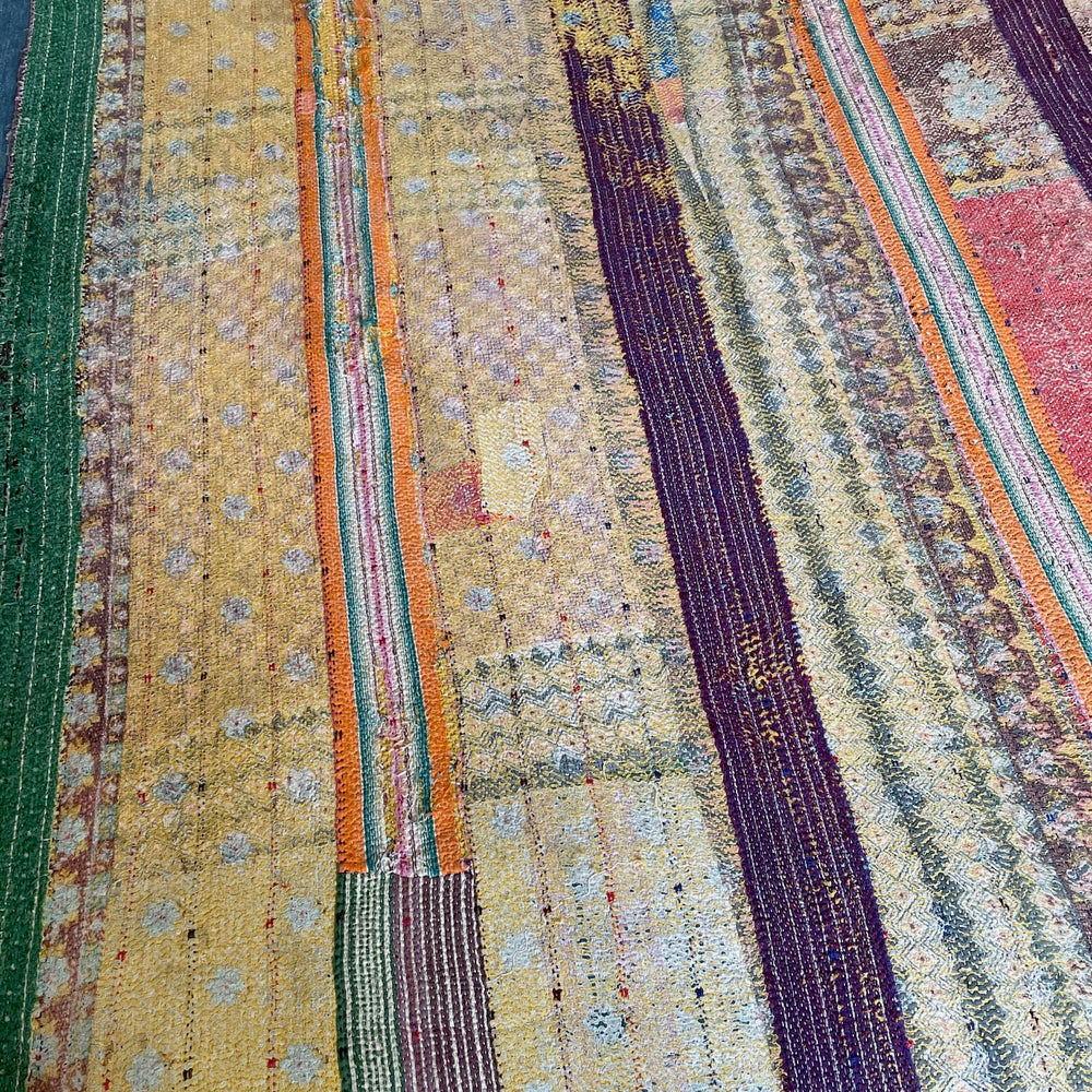 
                  
                    large kantha throw quilt sofa throw blanket bedcover comforter yellow green pink washable
                  
                