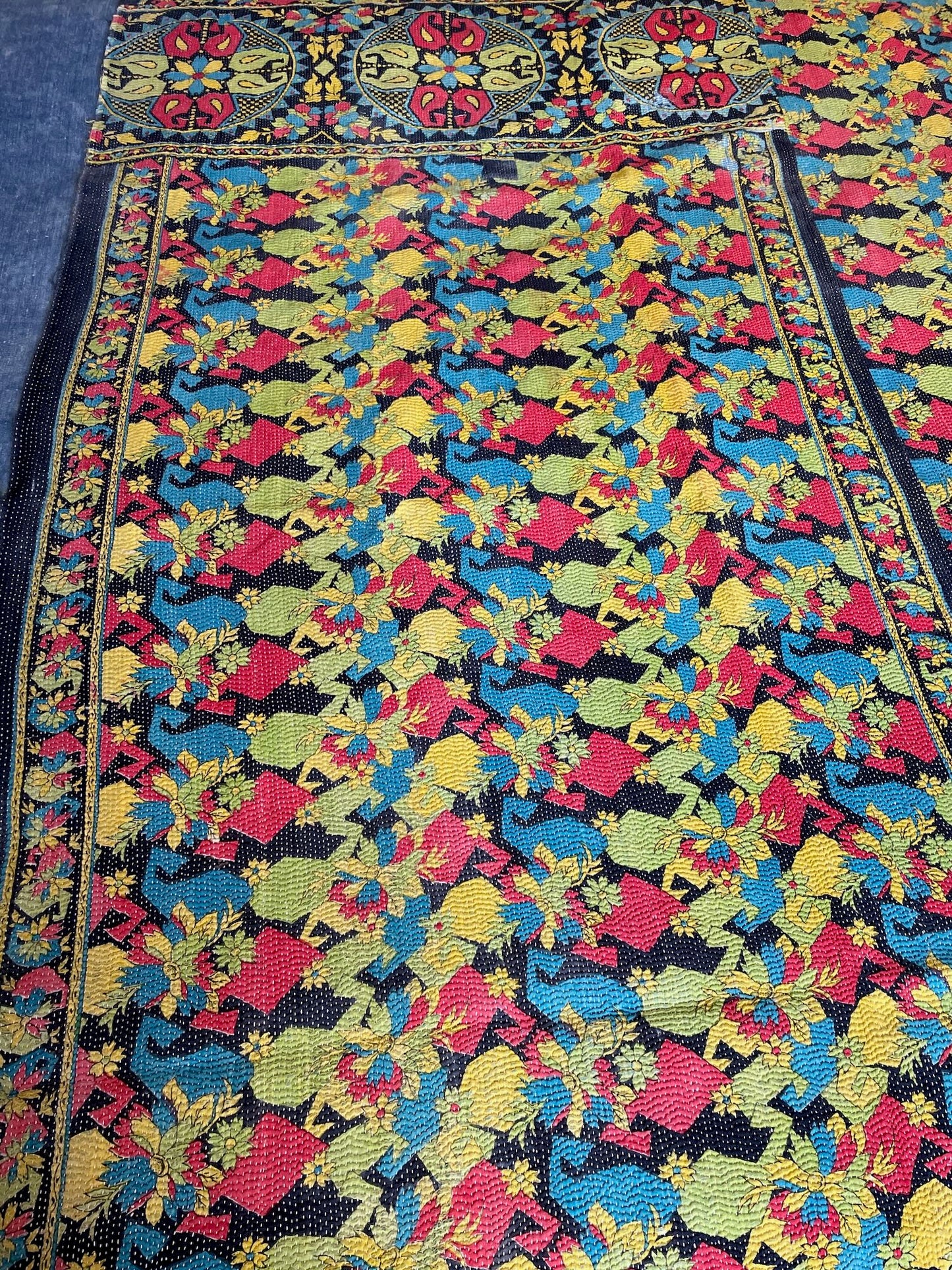 
                  
                    bright kantha quilt vintage throw sofa bedcover cotton comforter red yellow green washable
                  
                