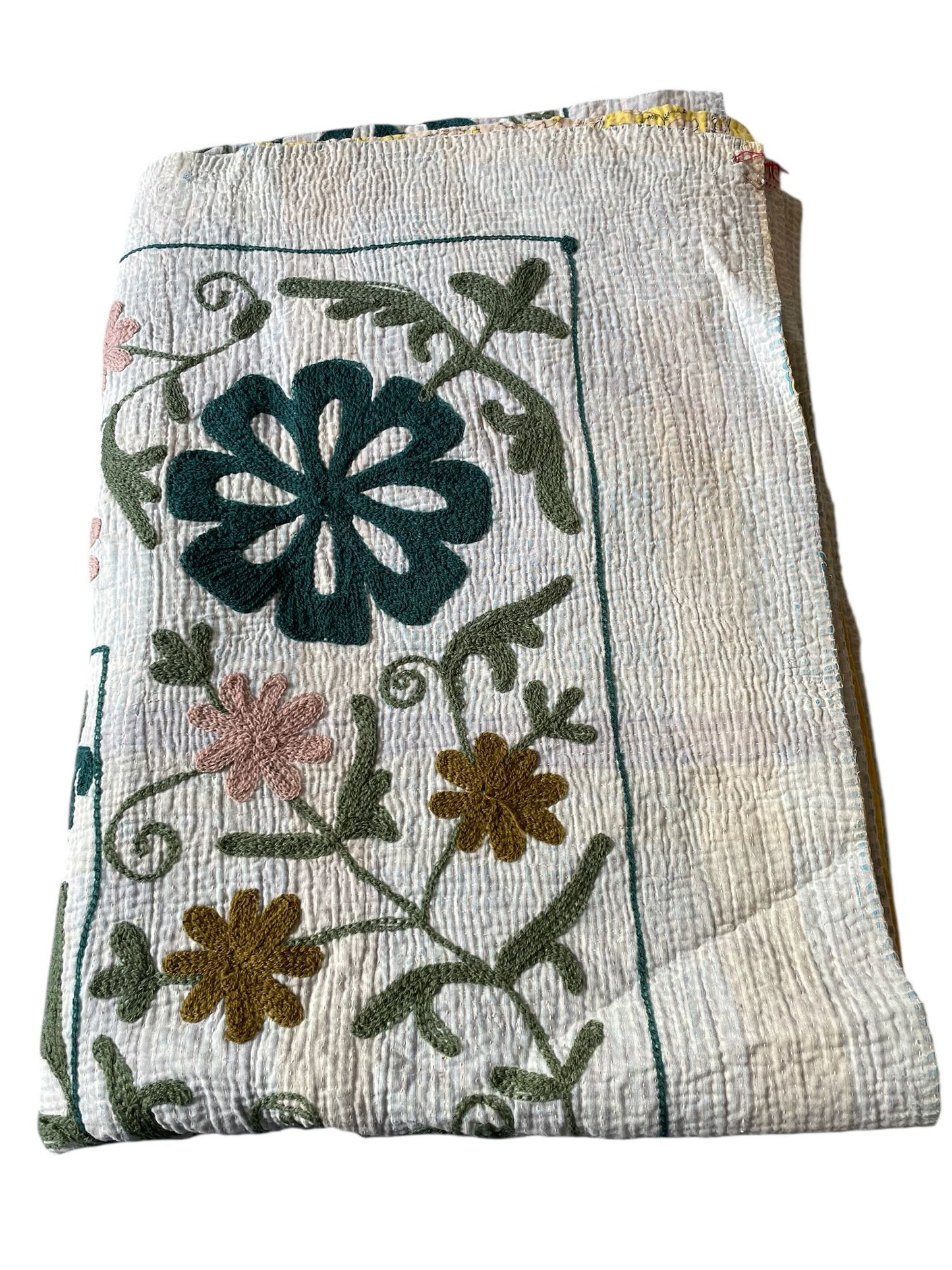 
                  
                    white blue pink suzani quilt kantha bedspread sofa throw cotton comforter embroidered washable
                  
                