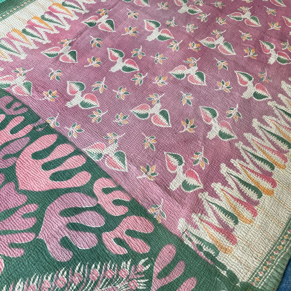 
                  
                    pink green cotton quilt kantha bedspread bedcover sofa throw blanket pretty single washable
                  
                