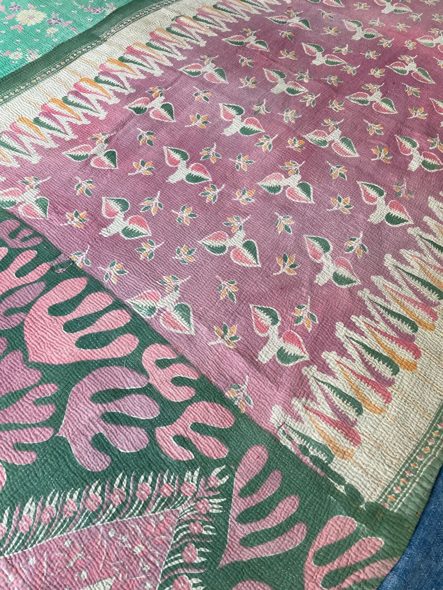 
                  
                    pink green cotton quilt kantha bedspread bedcover sofa throw blanket pretty single washable
                  
                