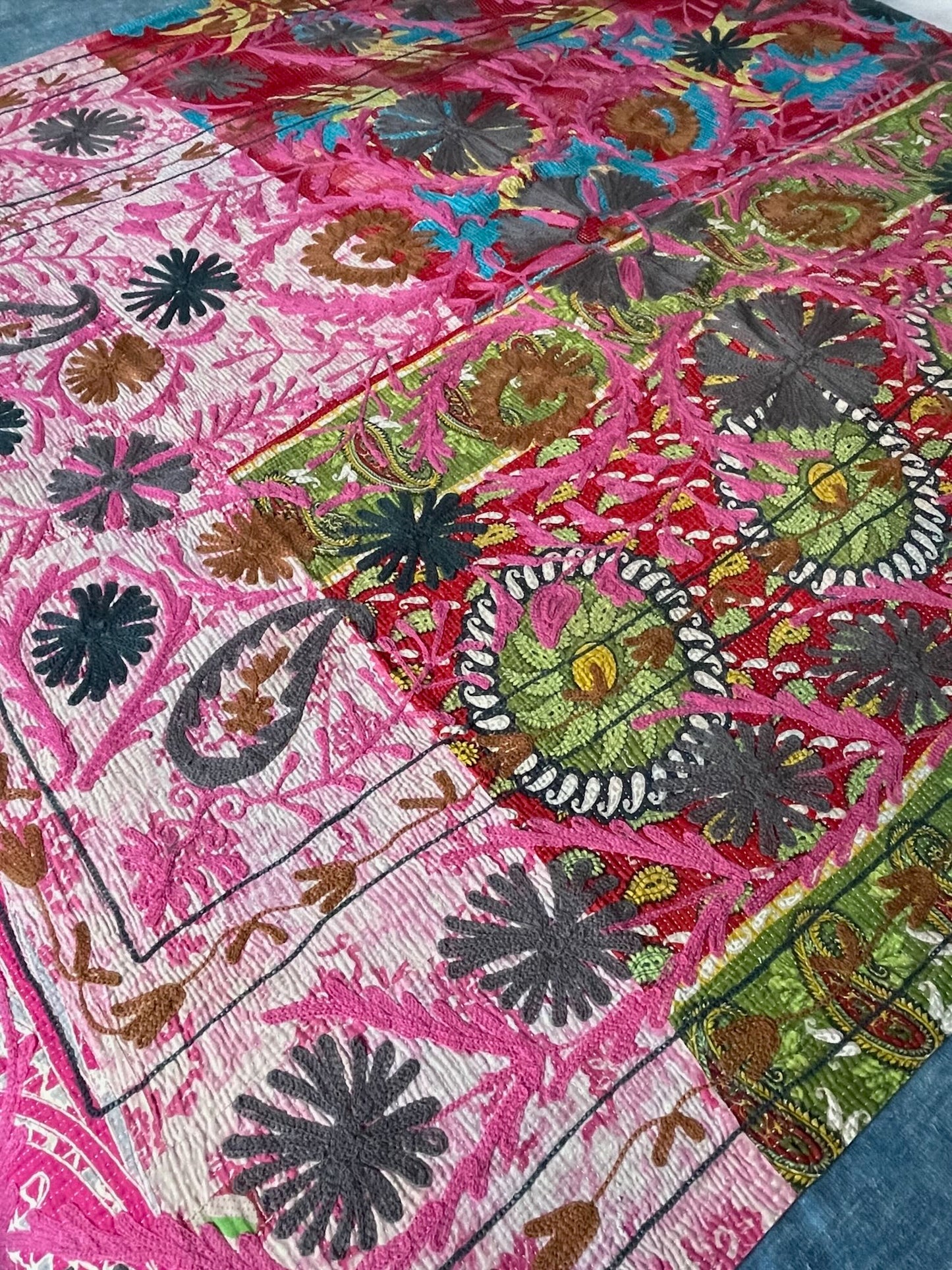 pink green red blue suzani quilt kantha throw bedspread wall hanging cotton large king washable