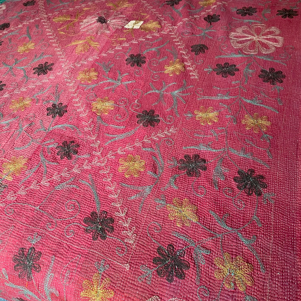 
                  
                    pretty pale pink kantha suzani style throw wall hanging sofa bedspread quilt embroidered washable
                  
                