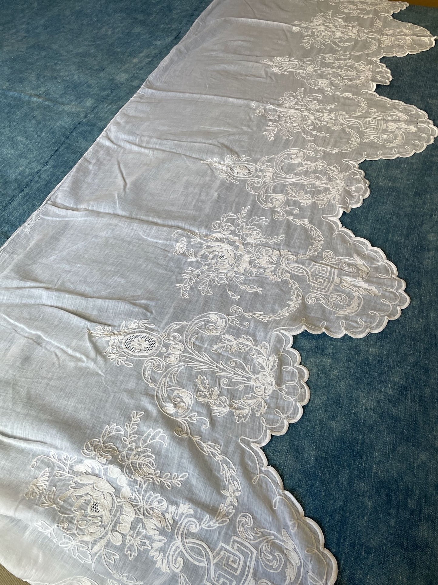 long embroidered pelmet rideau de cornelys antique french cantonniere white fine cotton 