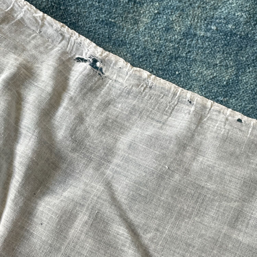 
                  
                    long embroidered pelmet rideau de cornelys antique french cantonniere white fine cotton 
                  
                