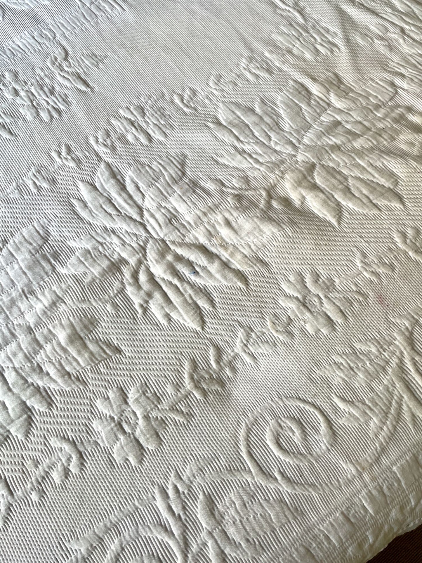 
                  
                    vintage french bedspread pique marseillais marriage quilt white large cotton comforter 
                  
                