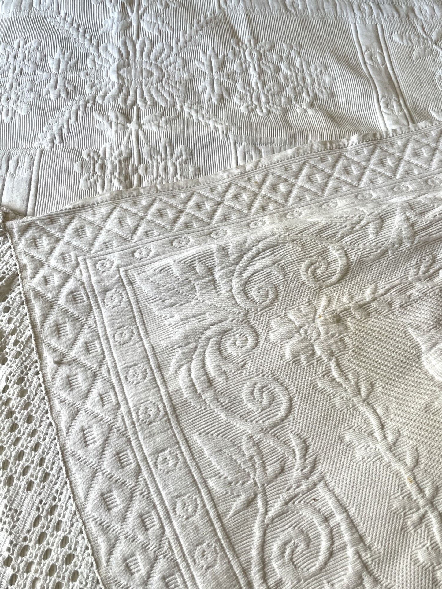 
                  
                    vintage french bedspread pique marseillais marriage quilt white large cotton comforter 
                  
                