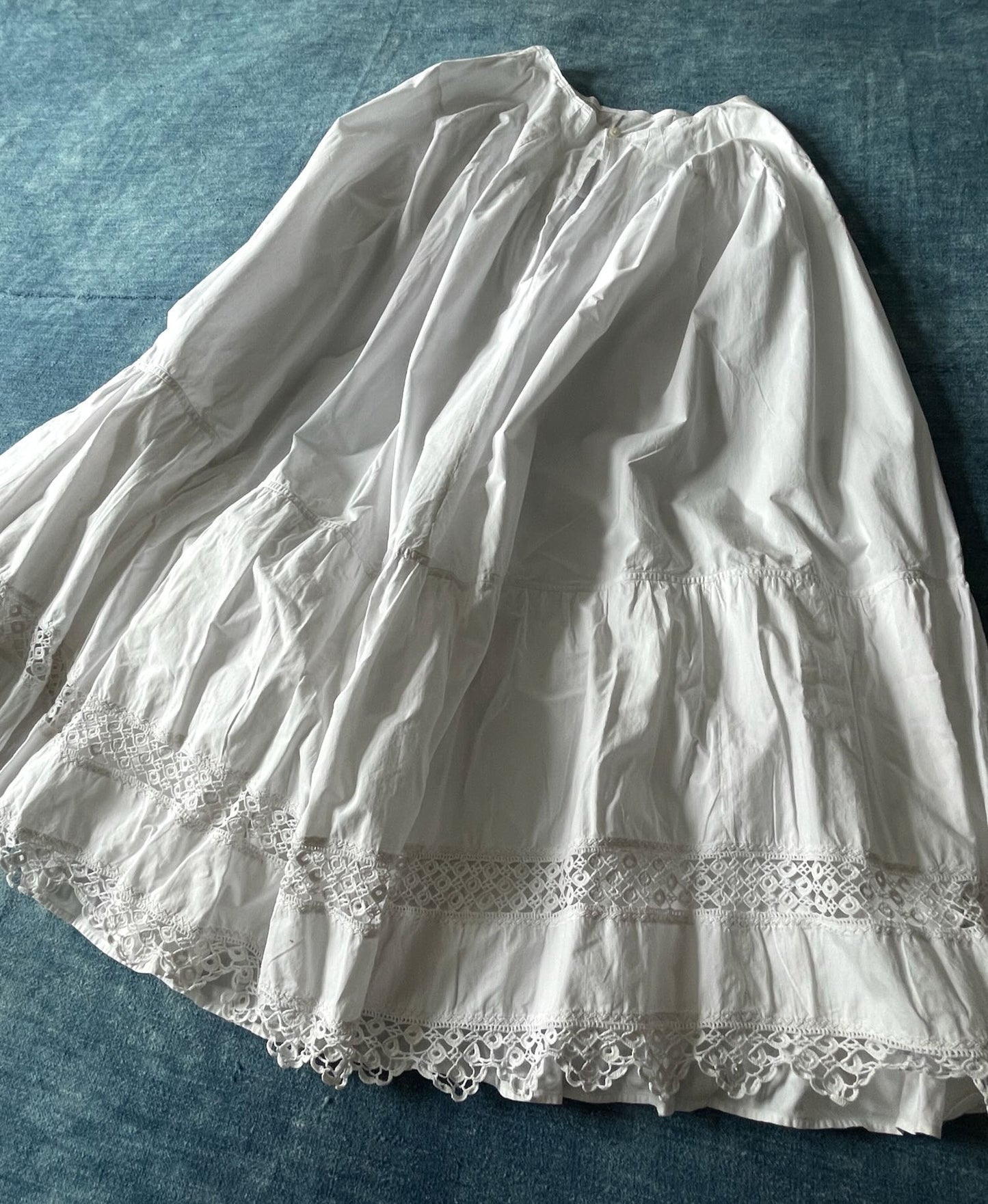 
                  
                    antique french white cotton petticoat underskirt skirt summer lace trim xs size 0 historic costume
                  
                