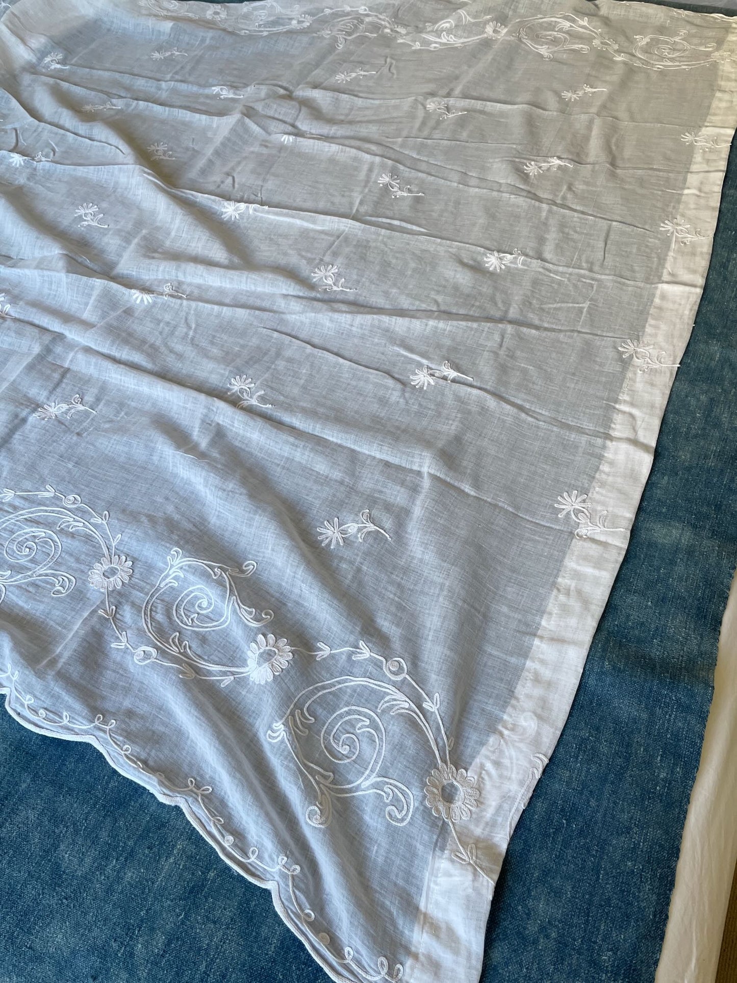 
                  
                    pretty embroidered rideau de cornelys crewel work sheer curtain antique french window treatment 
                  
                