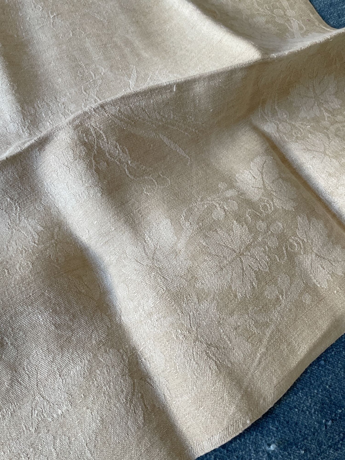 
                  
                    antique french set of table napkins serviettes linen damask RB monogrammed 12 large 
                  
                