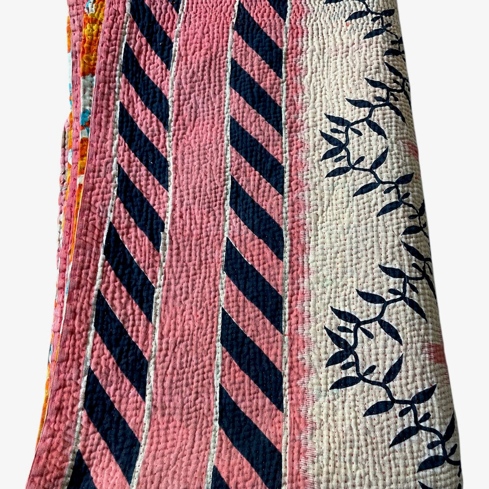 
                  
                    red black patterned quilt kantha bedspread sofa throw hand stitched comforter washable double
                  
                