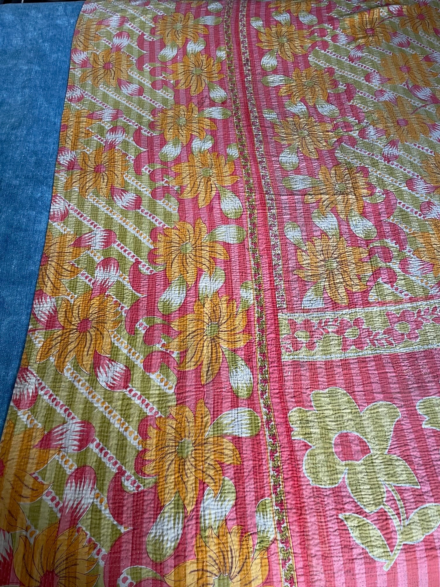 
                  
                    red green yellow floral single kantha bedspread quilt comforter cotton washable handmade
                  
                