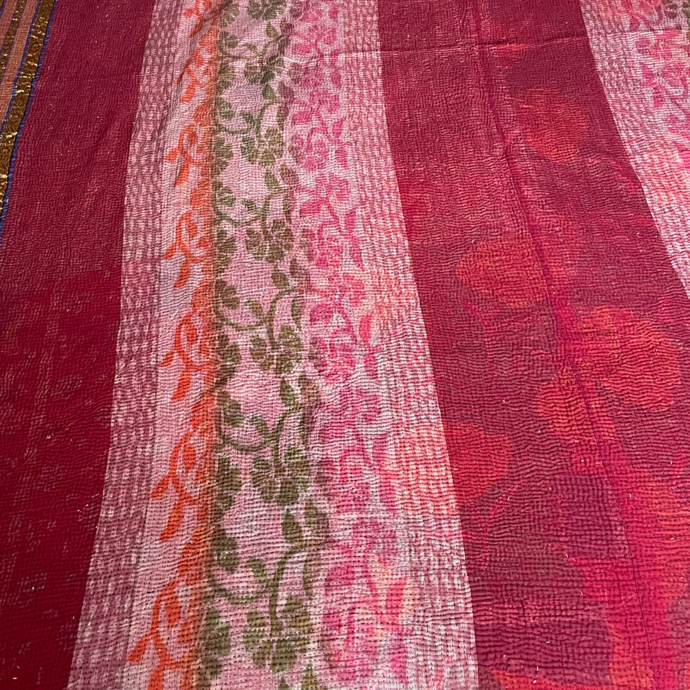 
                  
                    red pink gold orange large kantha bedspread quilt cotton comforter super king  double washable 
                  
                