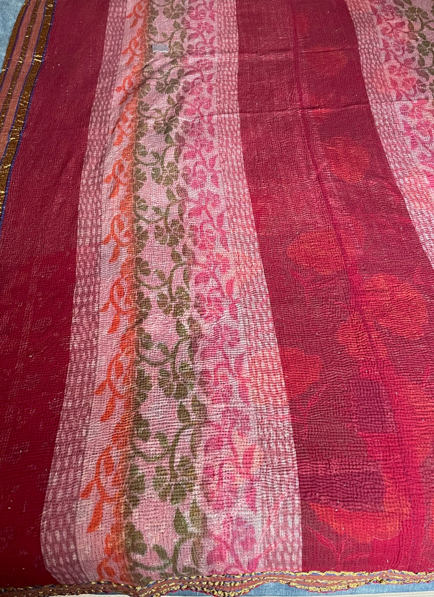 
                  
                    red pink gold orange large kantha bedspread quilt cotton comforter super king  double washable 
                  
                