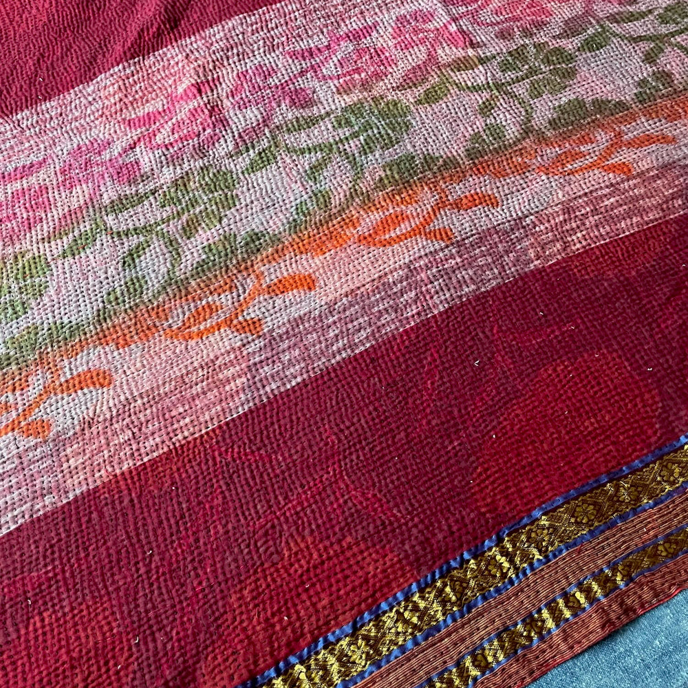 
                  
                    red pink gold orange large kantha bedspread quilt cotton comforter super king  double washable 
                  
                