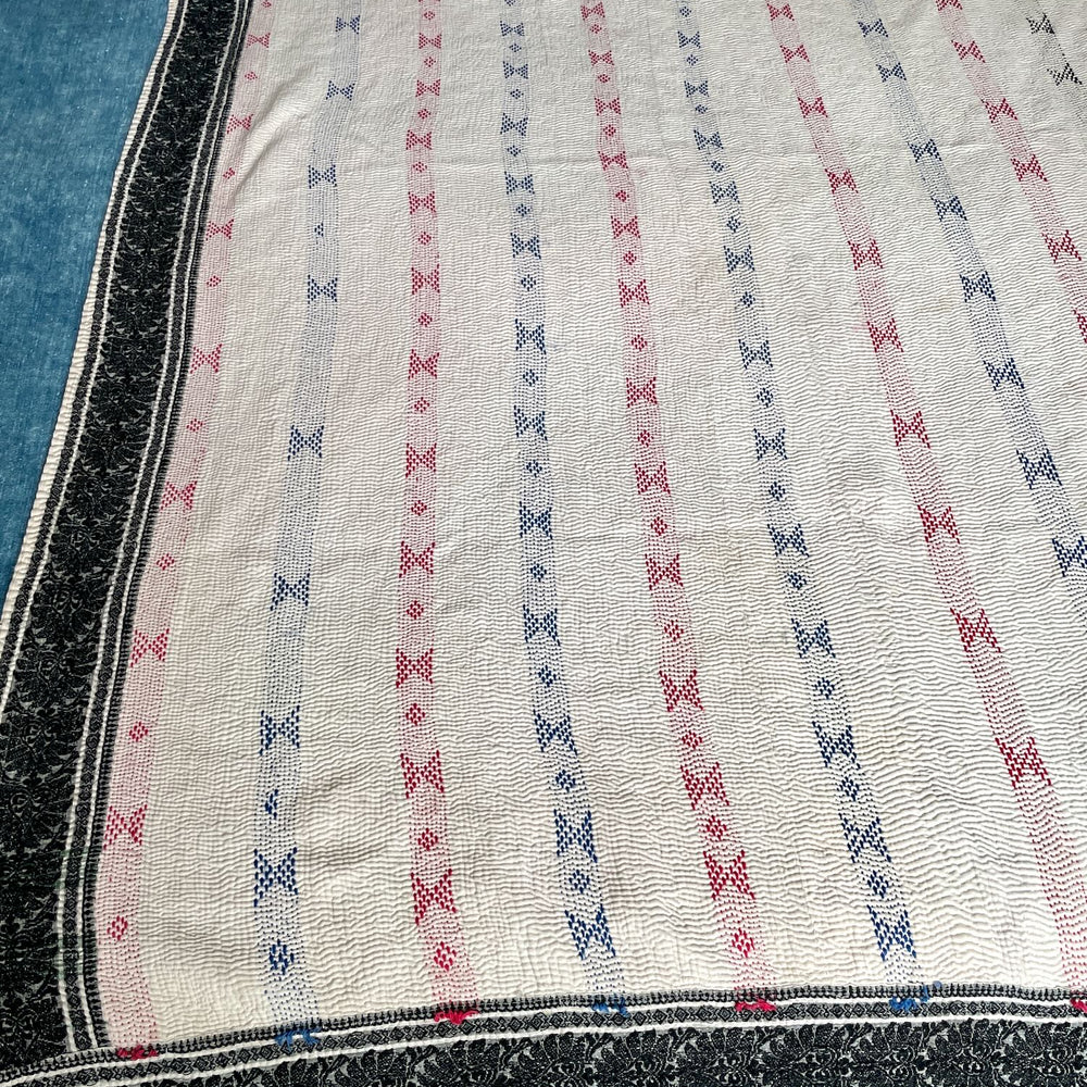 
                  
                    white red blue embroidered kantha quilt bedspread cotton comforter sofa throw washable
                  
                
