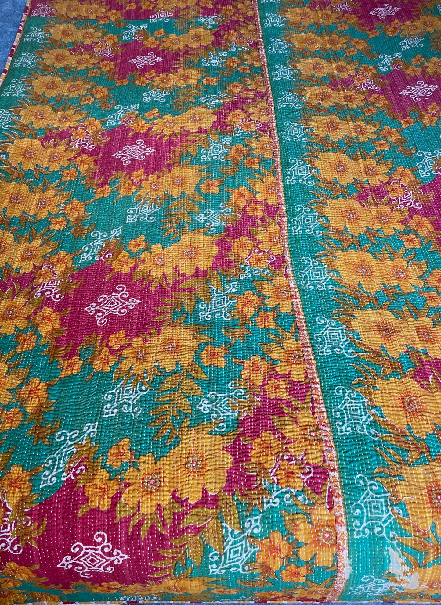
                  
                    red green blue orange kantha patterned bedspread quilt cotton washable large floral sofa throw
                  
                