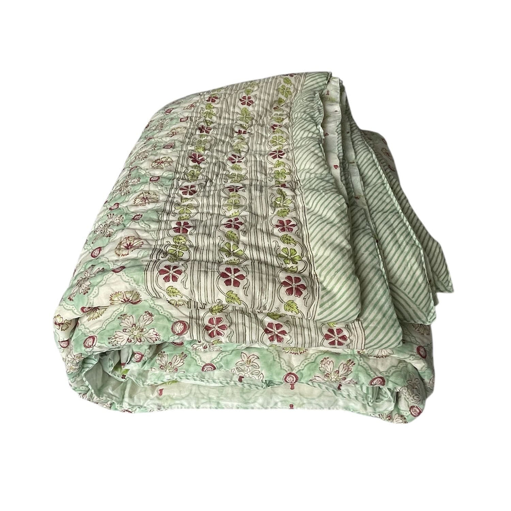 
                  
                    sea green quilt apple floral patterned blockprint bedspread pique large double king handmade
                  
                