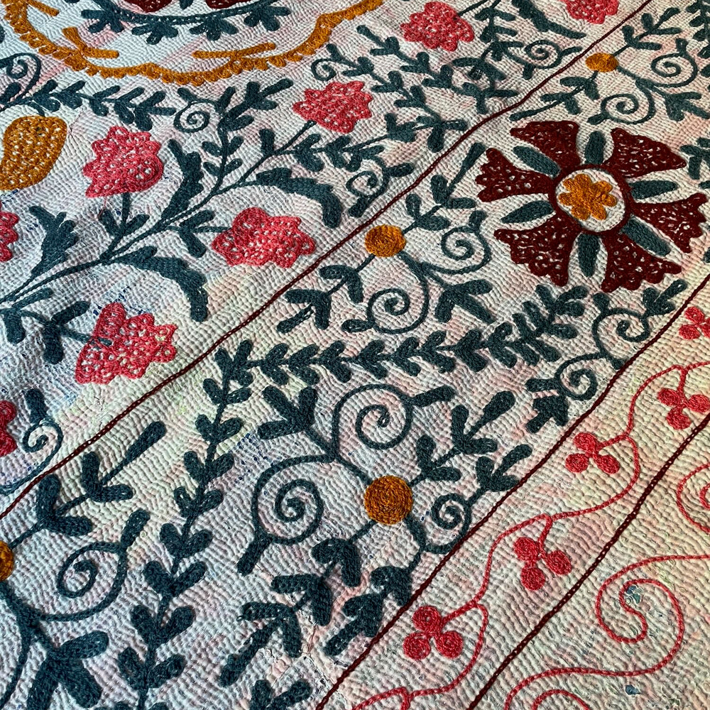 
                  
                    pink grey orange suzani kantha quilt throw bedspread comforter king sinlge washable embroidered
                  
                