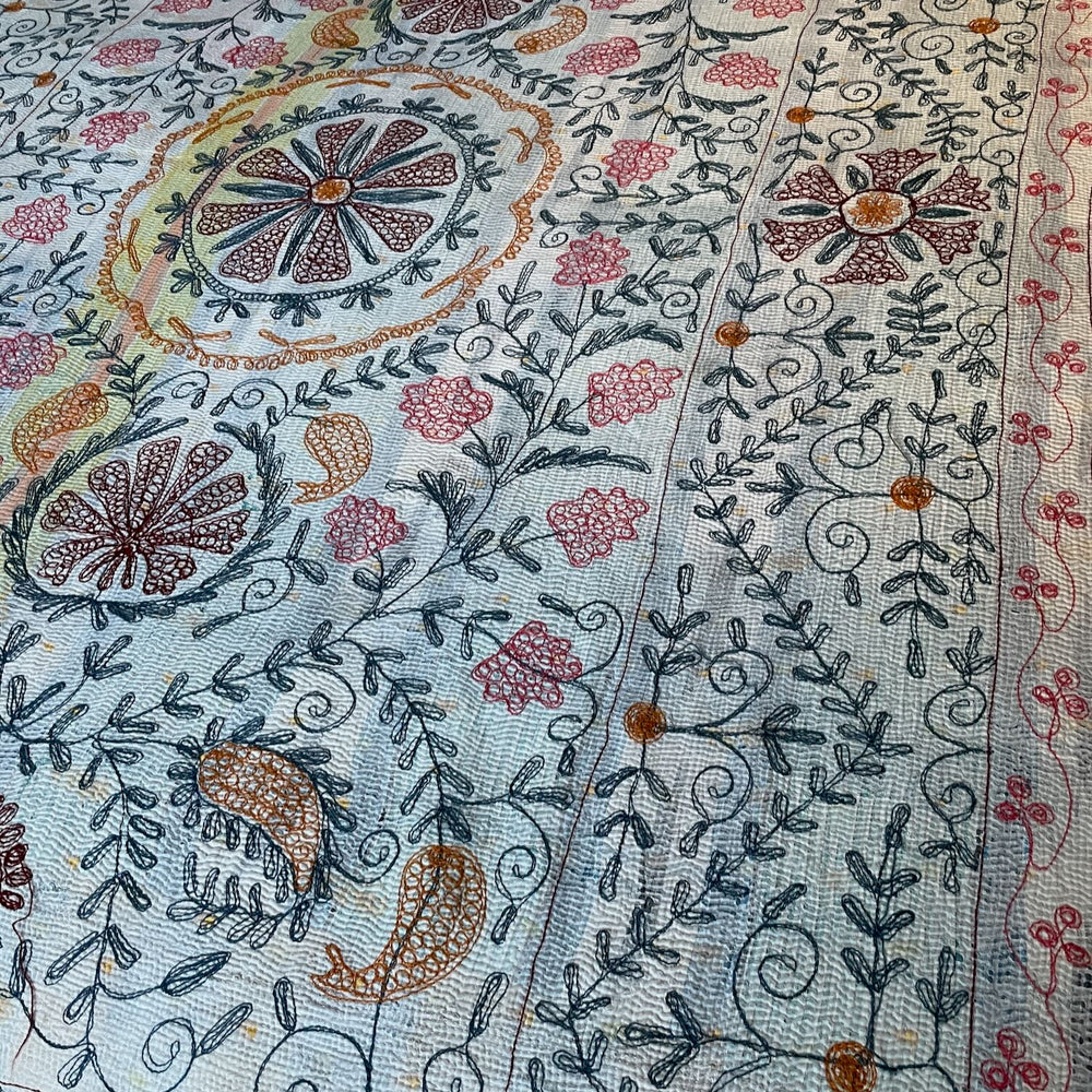 
                  
                    pink grey orange suzani kantha quilt throw bedspread comforter king sinlge washable embroidered
                  
                