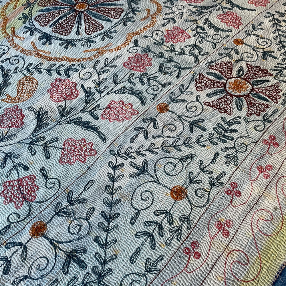 
                  
                    pink grey orange suzani kantha quilt throw bedspread comforter king sinlge washable embroidered
                  
                